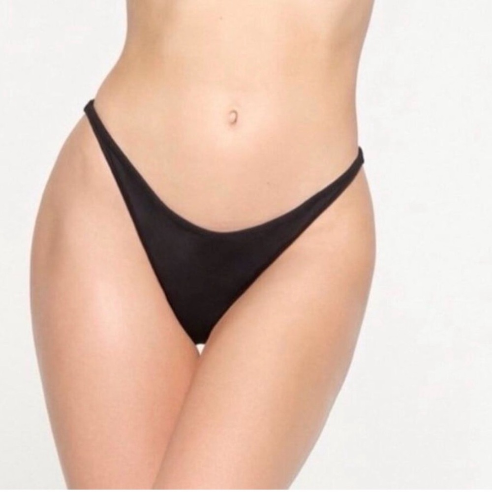 SKIMS RECYCLED SWIM THONG ONYX - L NWT